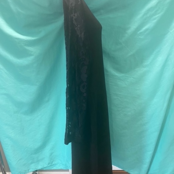 Black Long Sleeve Dress - Picture 2 of 11